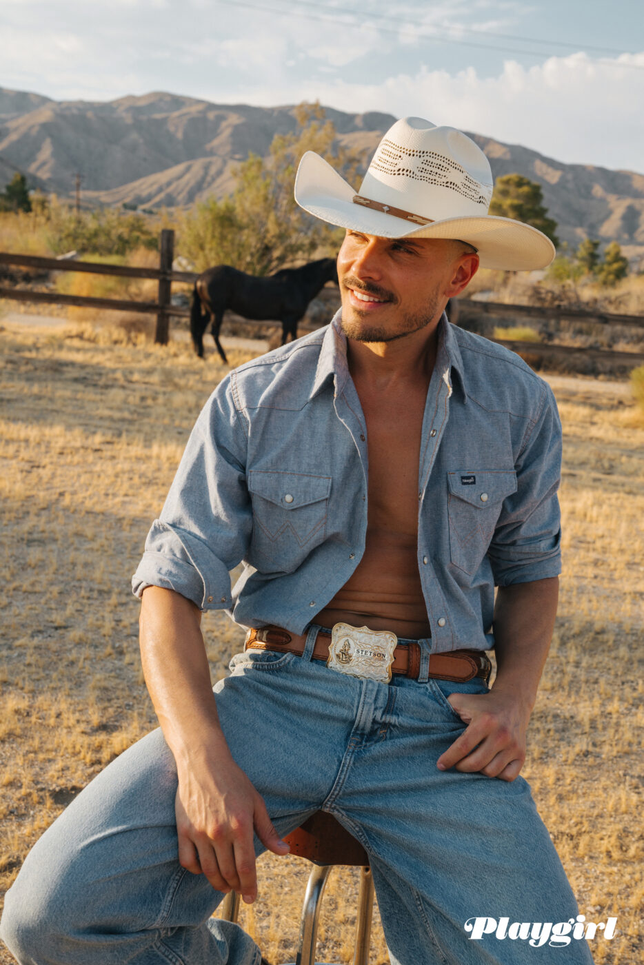 Jeans @shopredone • Shirt @huckberry • Hat @resistol1927 • Belt and Buckle @bootstarusa • Boots @pskaufman